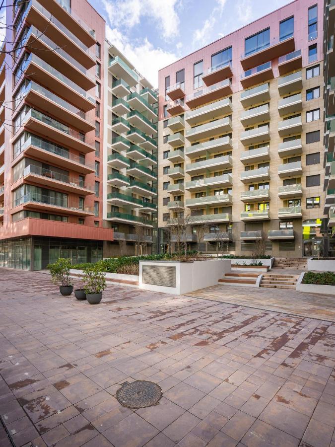 Grand Corvin Studio With Balcony Budapeste Exterior foto