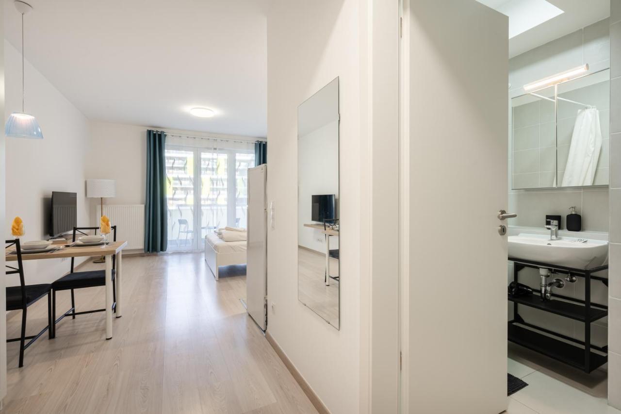 Grand Corvin Studio With Balcony Budapeste Exterior foto