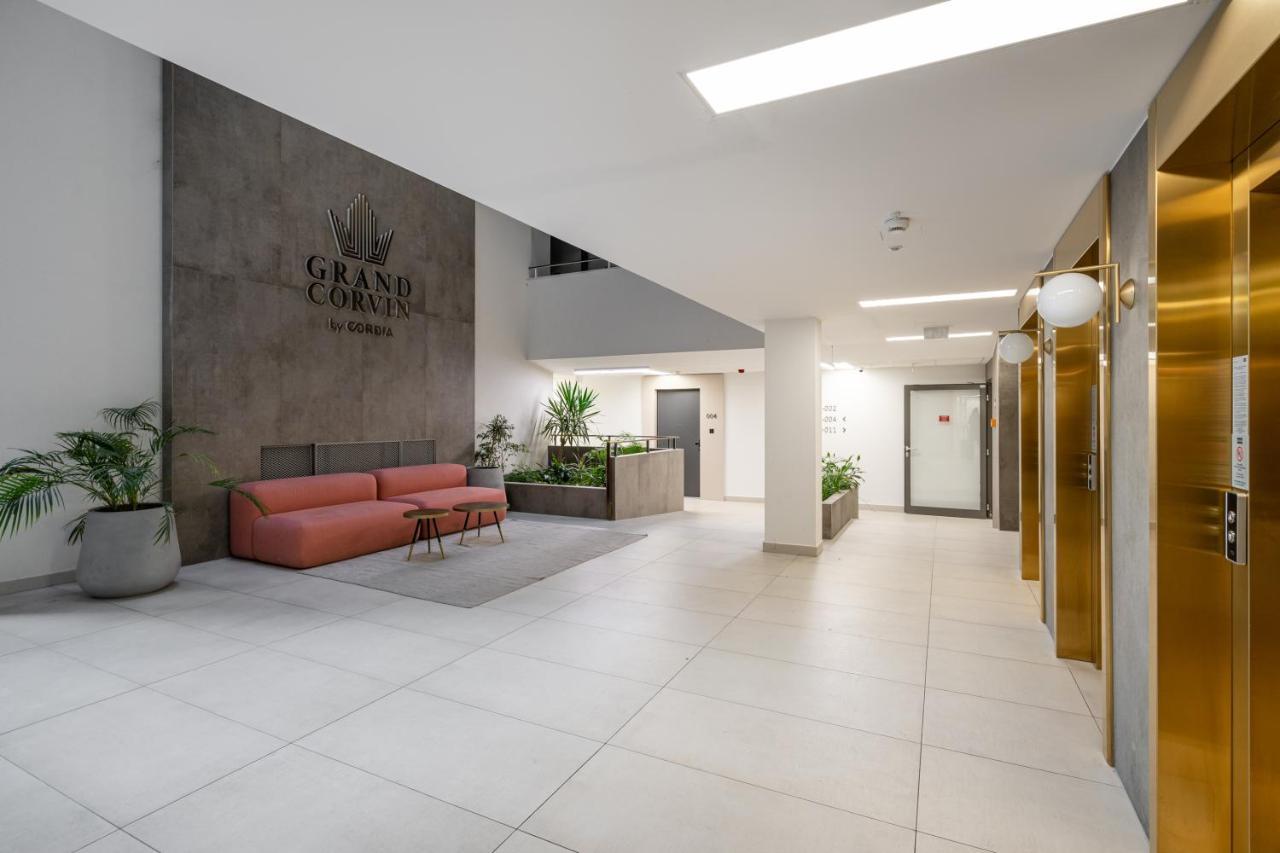 Grand Corvin Studio With Balcony Budapeste Exterior foto
